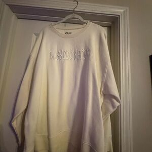 Bass Pro Shops Cream Sweater